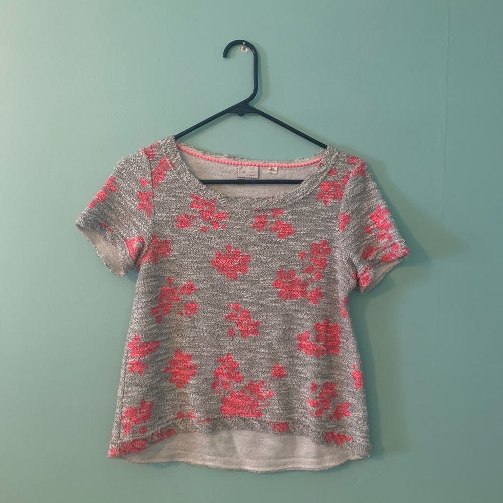 Grey and pink boxy top